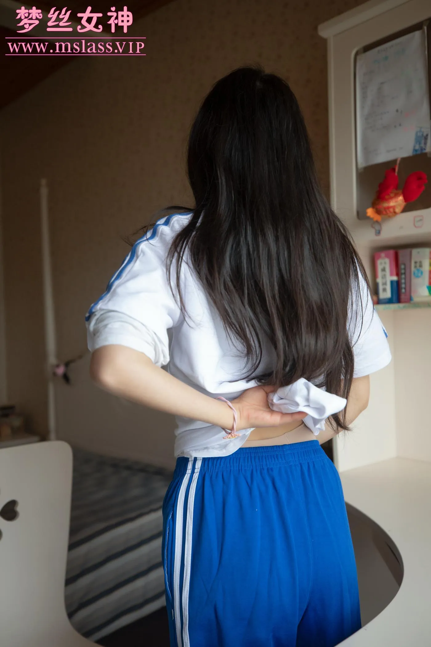 [MSLASS梦丝女神] 2020.12.13 NO.135 班花灵唯 校服纯白诱 [59P]插图7